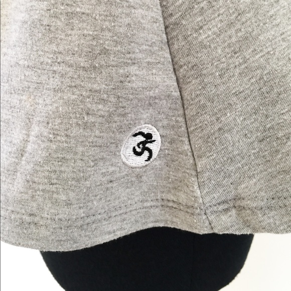 WMO Hi-Lo Sweater with Hood Size Medium - Picture 5 of 6